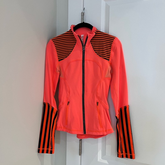 Lululemon define - Picture 1 of 7